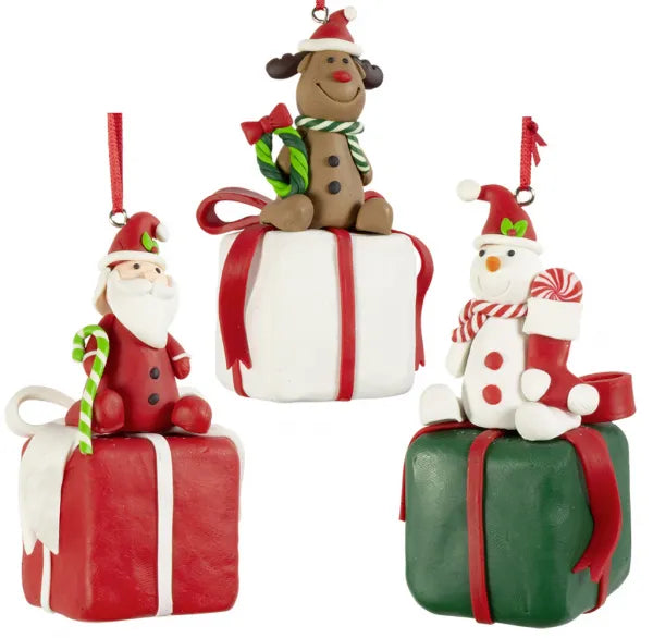 Kersthanger Christmas Paradise - Cadeau sneeuwpop