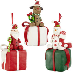 Kersthanger Christmas Paradise - Cadeau sneeuwpop