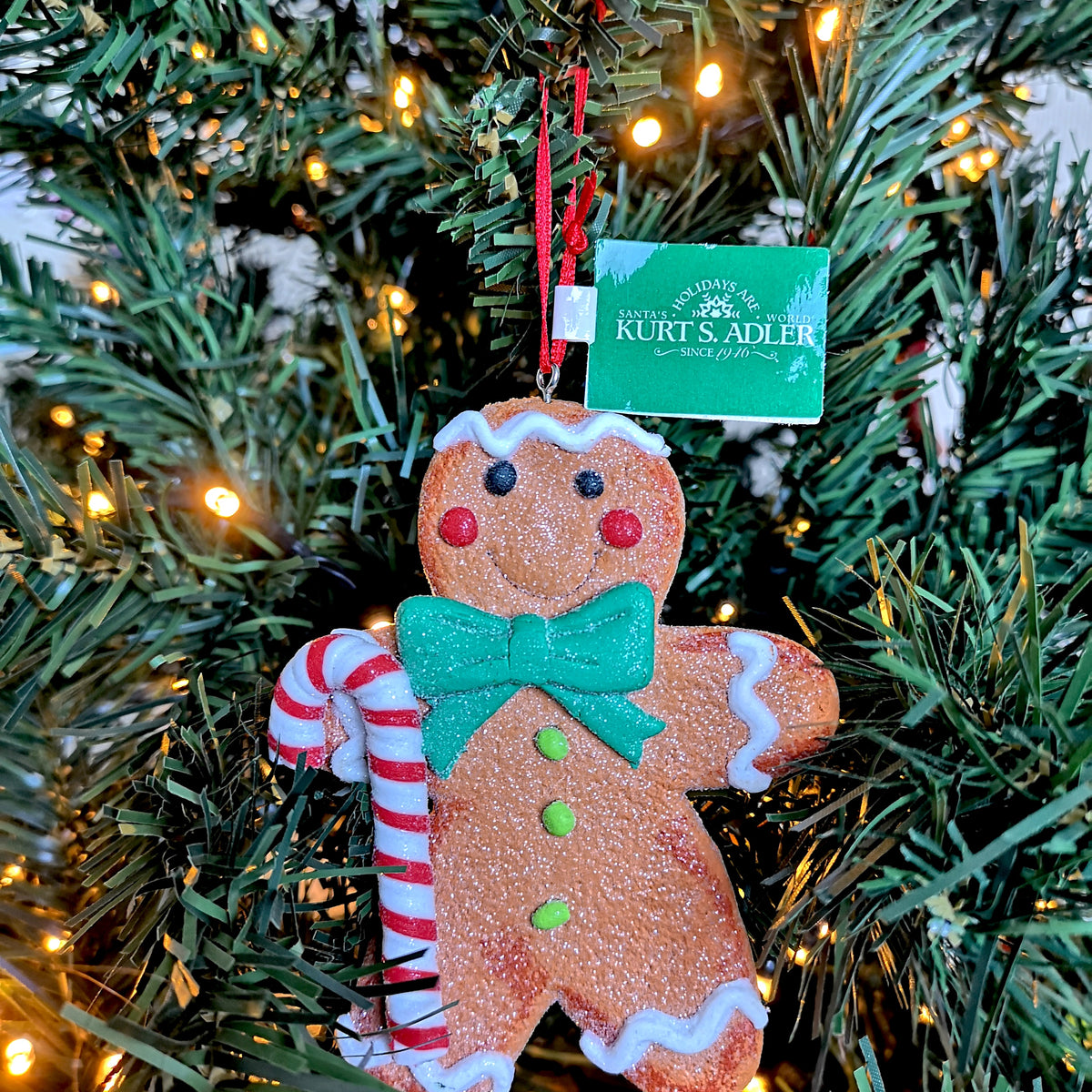 Kurt S. Adler kersthanger - Gingerbread poppetje met groene strik