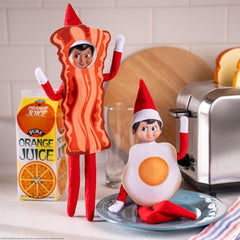 elf on the shelf bacon & egg - spek & ui