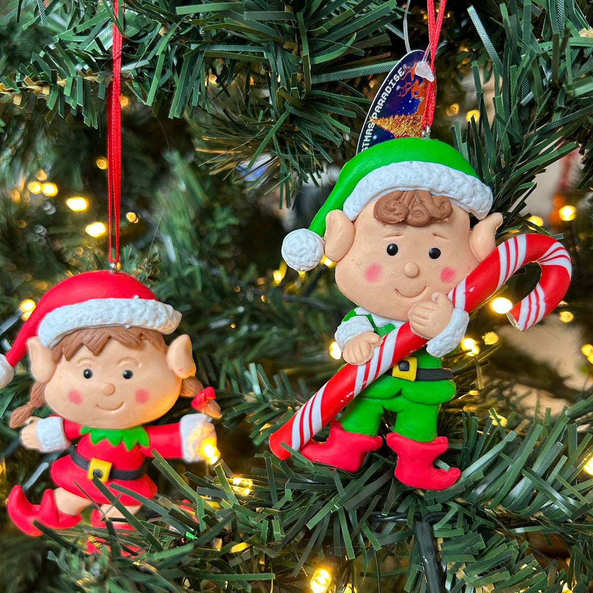Kersthanger Christmas Paradise - Kleine elf jongetje zuurstok